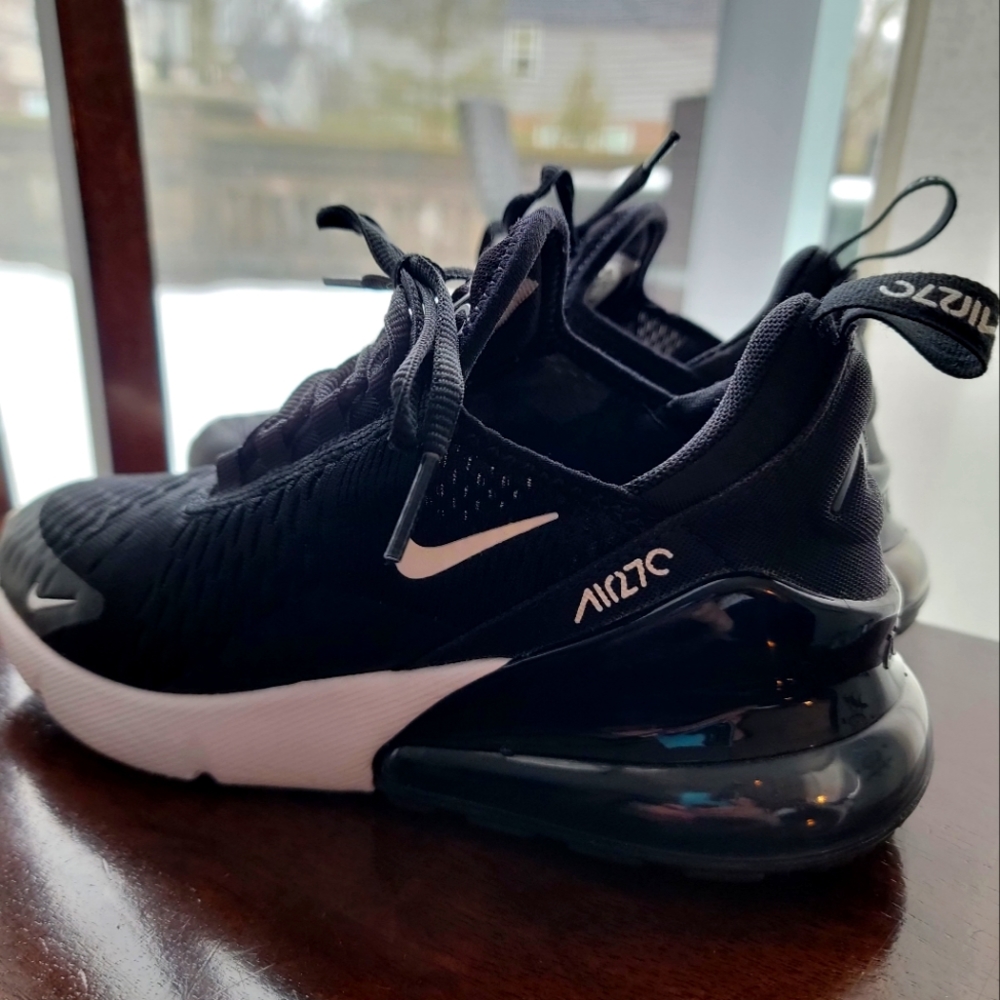 Nike AirMax 270's